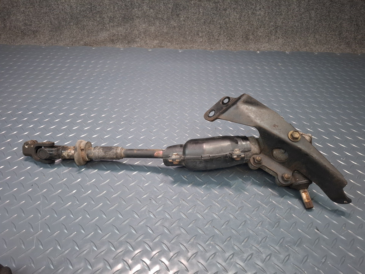1994 Toyota Hiace KZH106 4WD Steering Shaft w U Joint & Steering Bevel Gear OEM