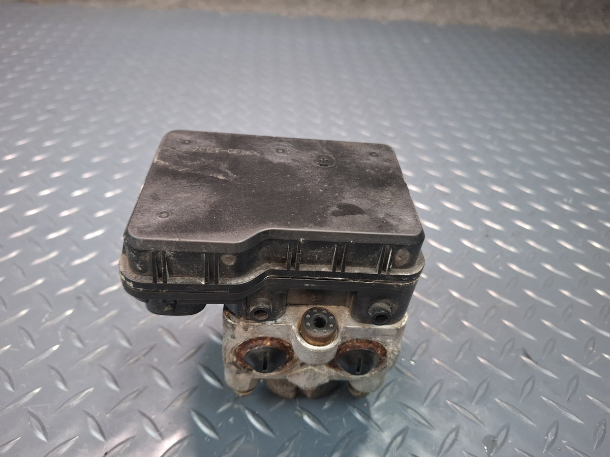93-96 Toyota Hiace KZH106W 4WD ABS Anti Lock Brake ABS Pump Module OEM