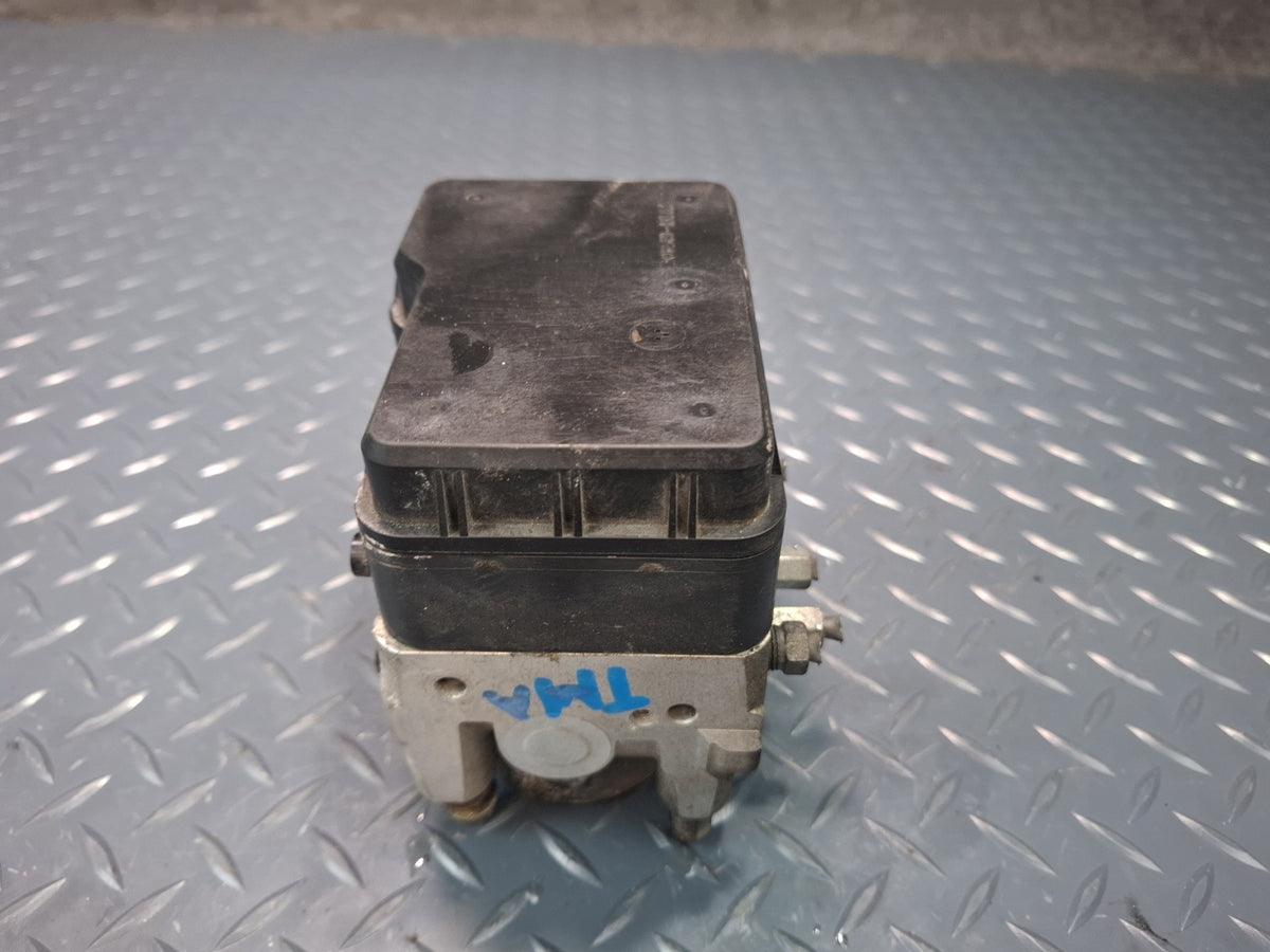 93-96 Toyota Hiace KZH106W 4WD ABS Anti Lock Brake ABS Pump Module OEM