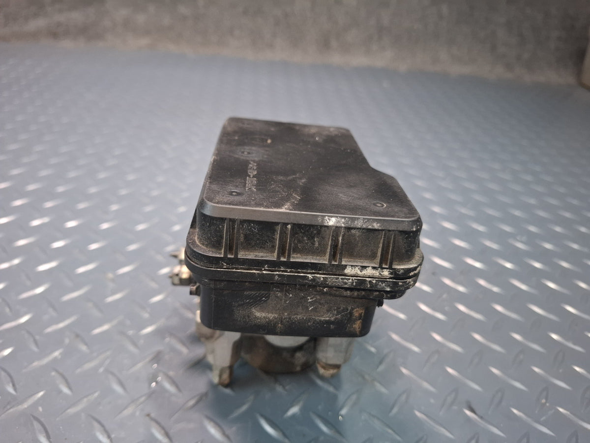 93-96 Toyota Hiace KZH106W 4WD ABS Anti Lock Brake ABS Pump Module OEM
