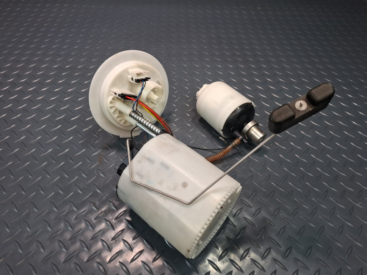 13-16 Audi RS5 4.2L V8 Fuel Pump Level Sensor Assembly OEM