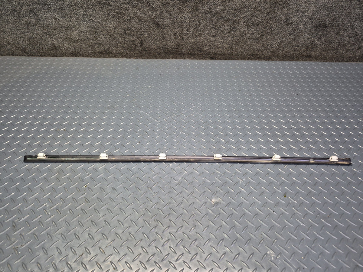 94-02 Mercedes R129 Sl-class Right Door Weatherstrip Molding Cover OEM