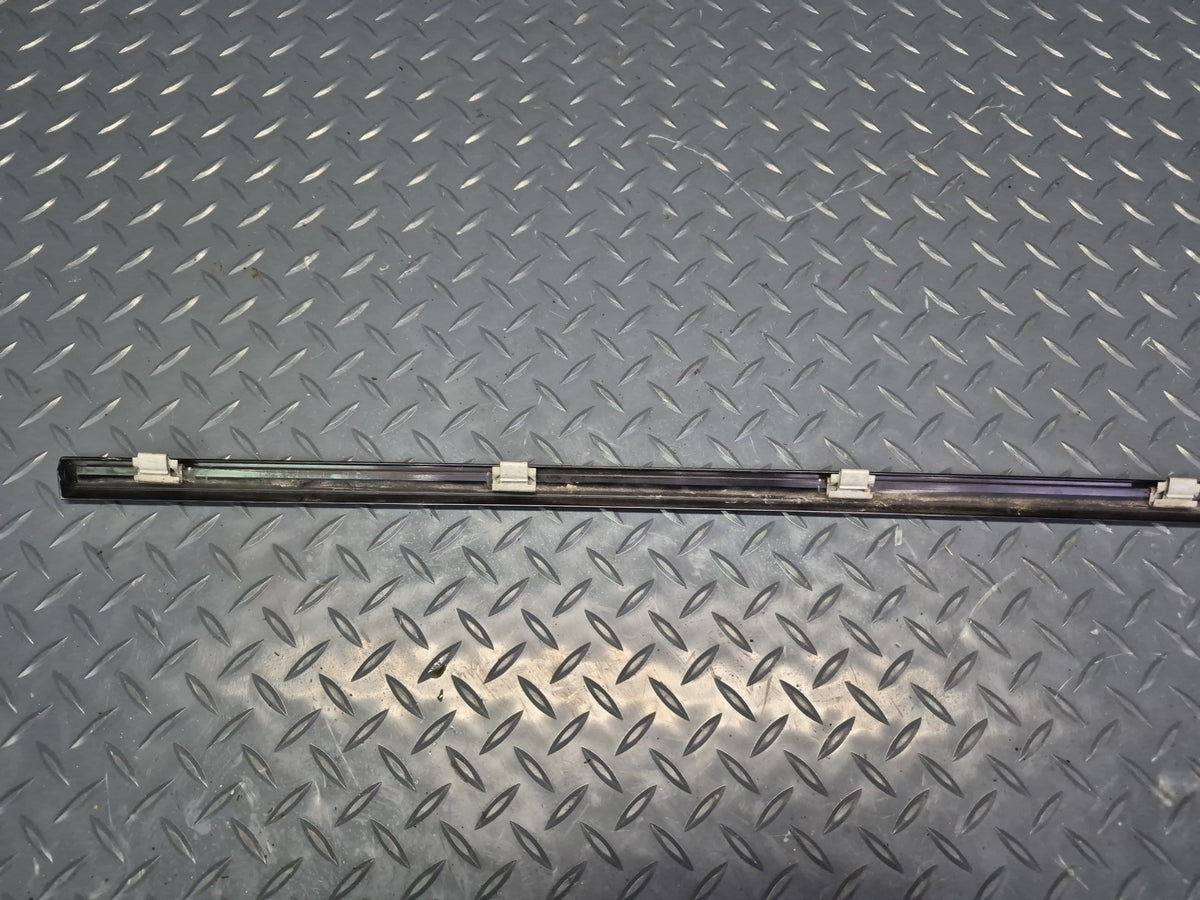 94-02 Mercedes R129 Sl-class Right Door Weatherstrip Molding Cover OEM