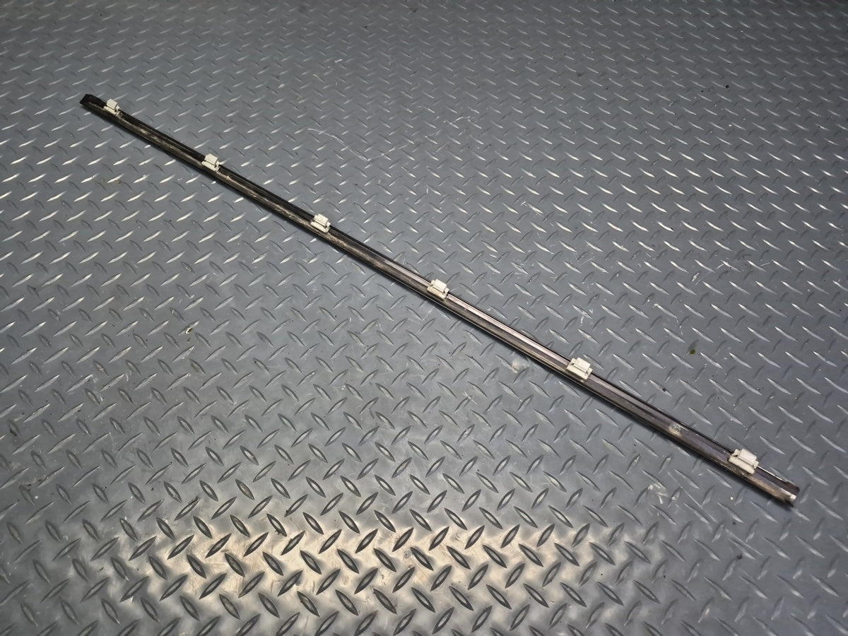 94-02 Mercedes R129 Sl-class Right Door Weatherstrip Molding Cover OEM