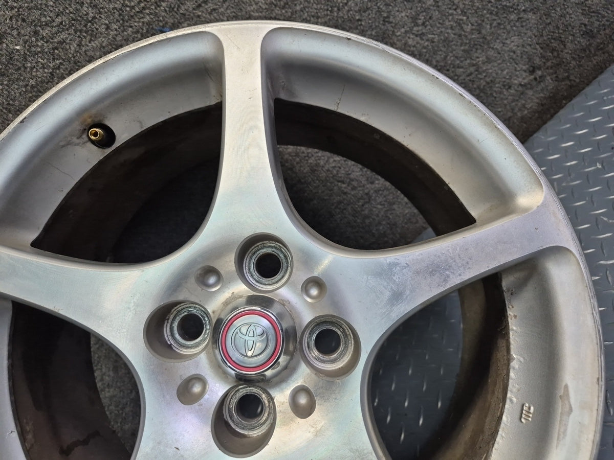03-05 Toyota MR2 Spyder Rear R16" Alloy Wheel Rim 16x7JJ ET45 OEM