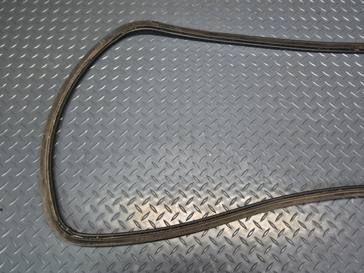 94-02 Mercedes R129 Rear Trunk Lid Weatherstrip Rubber Seal OEM