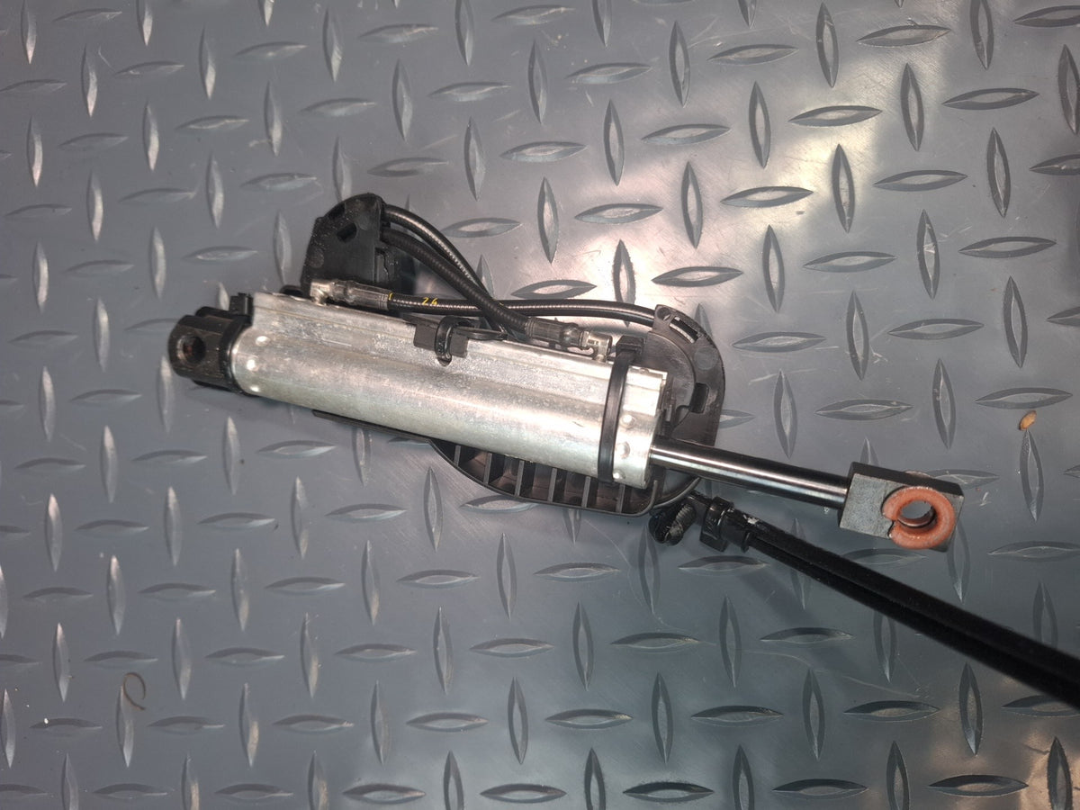 10-17 Audi RS5 Conv Set of 3 Right TOP Roof Trunk Hydraulic Cylinder w Hose OEM