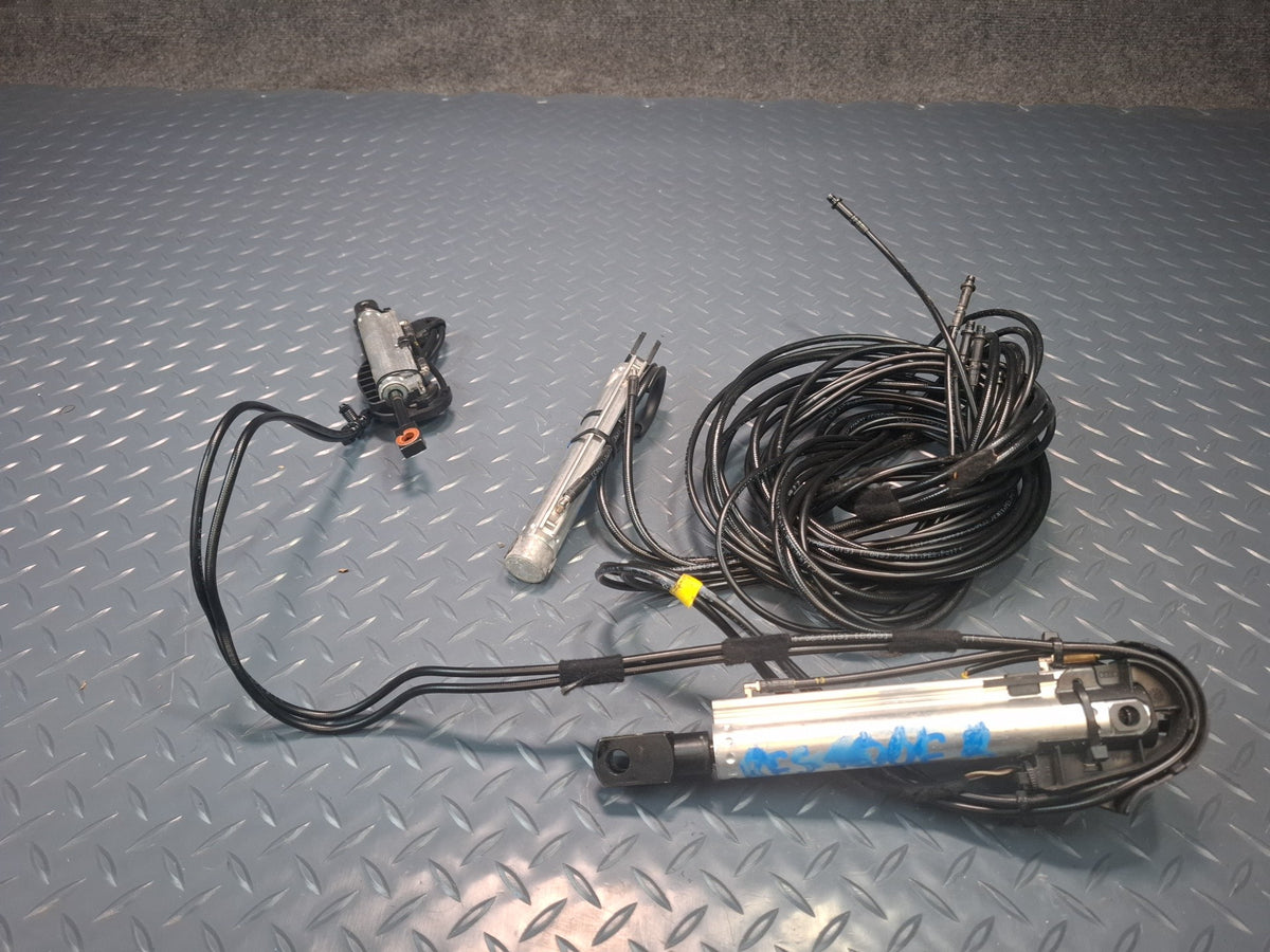 10-17 Audi RS5 Conv Set of 3 Right TOP Roof Trunk Hydraulic Cylinder w Hose OEM