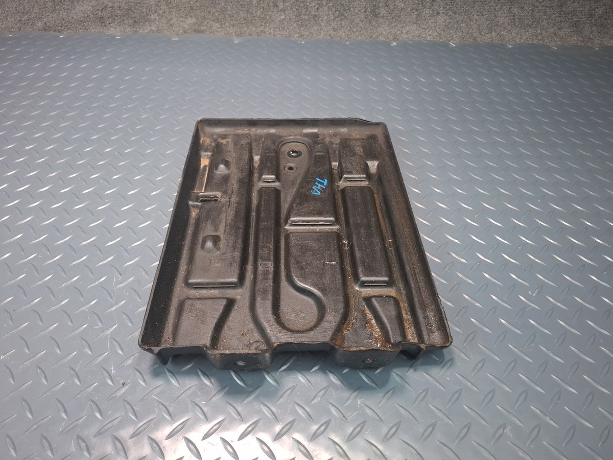 89-99 Toyota Hiace KZH106W Battery Tray Holder Bracket Support Set OEM
