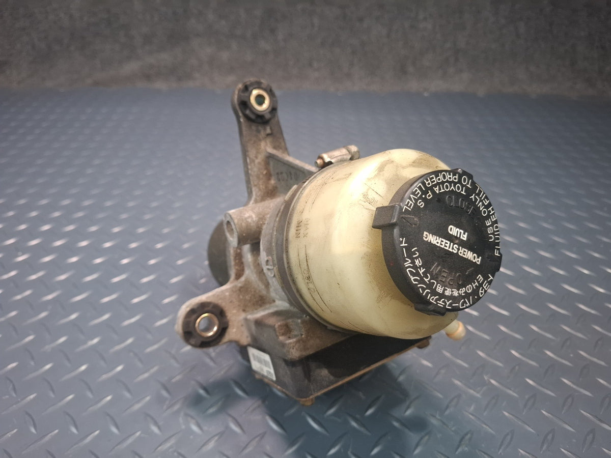 00-05 Toyota MR2 Spyder ZZW30L Power Steering Pump w Fluid Reservoir Tank OEM