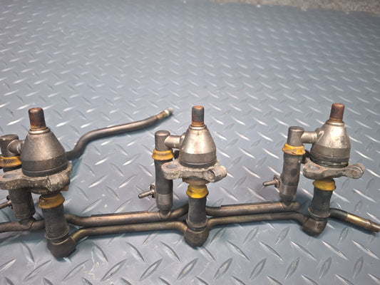 87-89 Nissan Z31 300ZX VG30E NA Fuel Rail Injector Set OEM