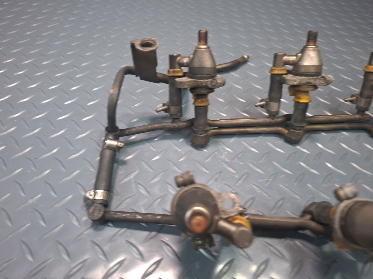 87-89 Nissan Z31 300ZX VG30E NA Fuel Rail Injector Set OEM