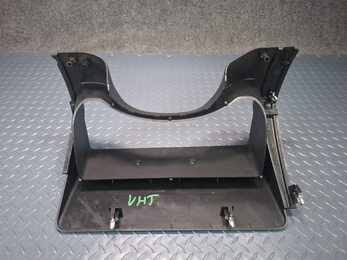 03-07 Hummer H2 Dash Instrument Cluster Speedometer Bezel Trim Panel 15177439