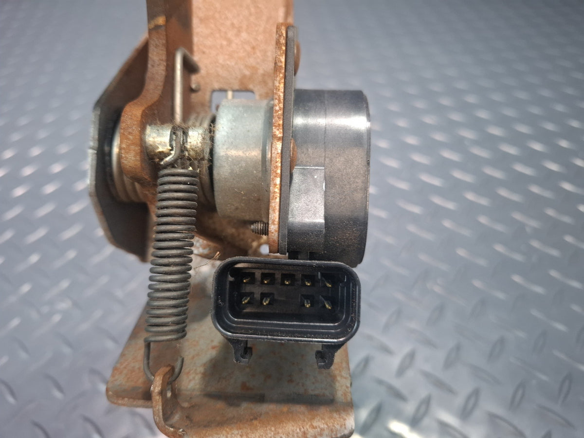 2004-2007 Hummer H2 Gas Acceleration Pedal Throttle Sensor