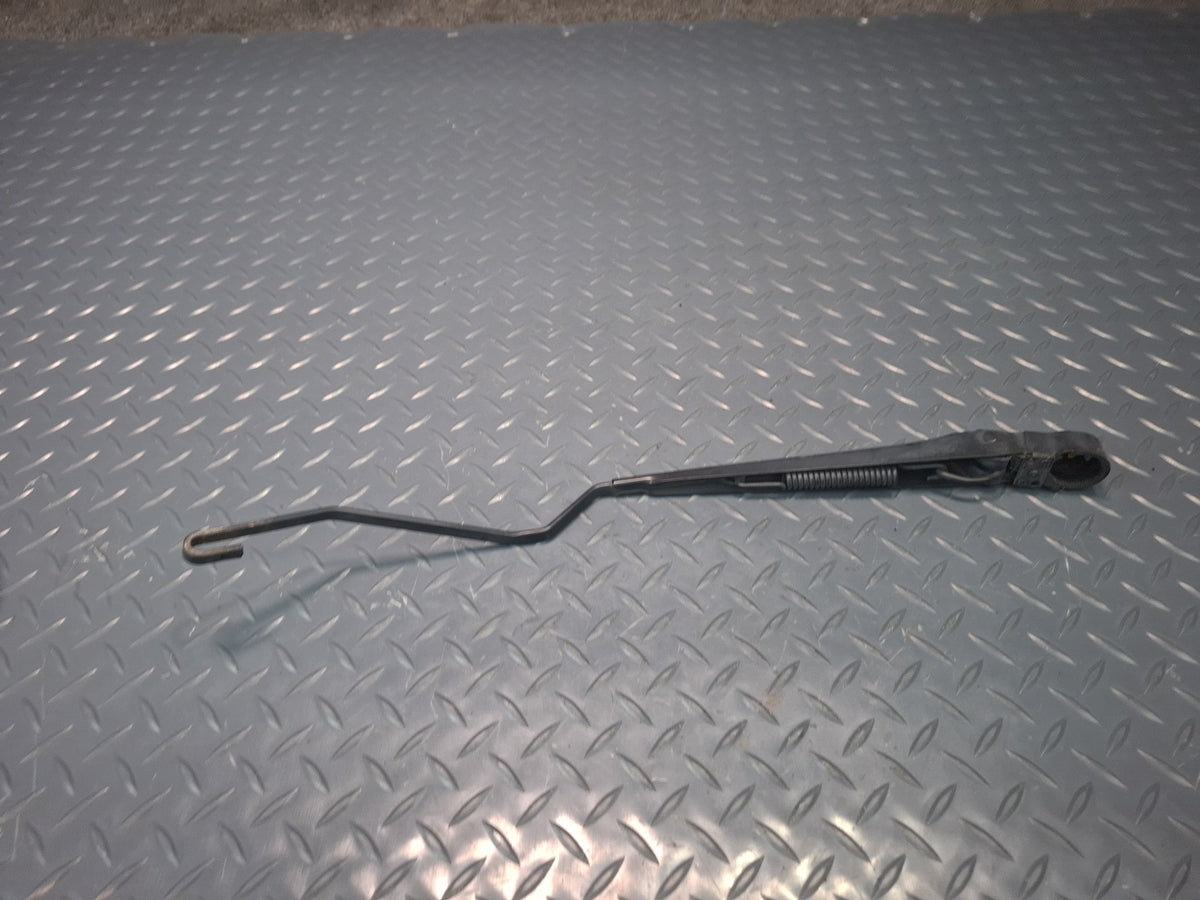 2003-2009 Hummer H2 Front Windshield Left & Right Wiper Arm Set of 2
