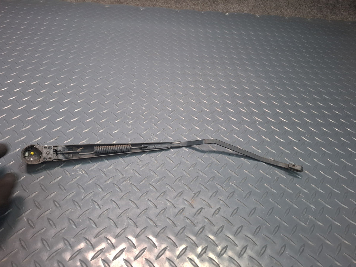 2003-2009 Hummer H2 Front Windshield Left & Right Wiper Arm Set of 2