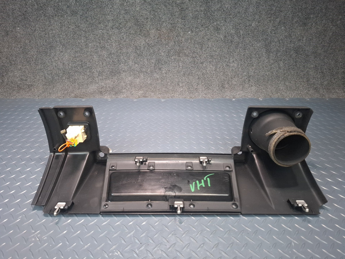 2003-2007 Hummer H2 Dash Front Right Trim Cover Panel w Air Vent 15177442
