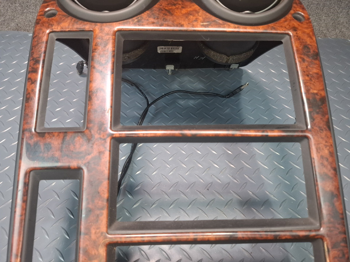 2003-2007 Hummer H2 Dash Front Center Radio Trim Bezel Cover Panel W/ Air Vents