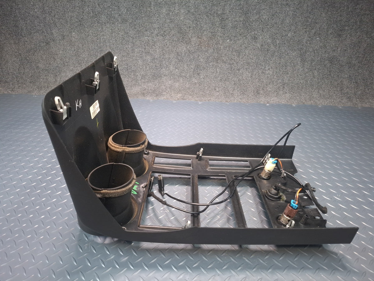 2003-2007 Hummer H2 Dash Front Center Radio Trim Bezel Cover Panel W/ Air Vents