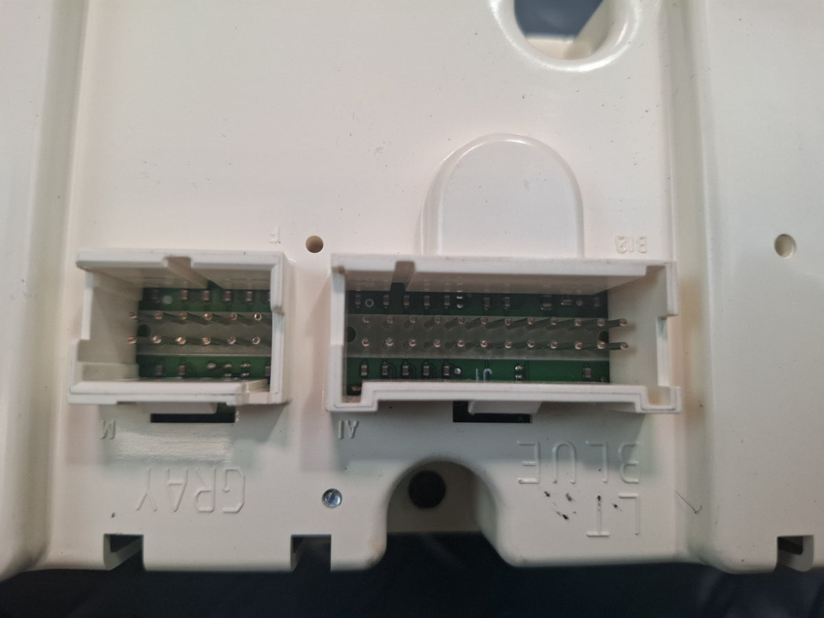 2003-2007 Hummer H2 A/C Heater Climate Control Switch Panel 10399657