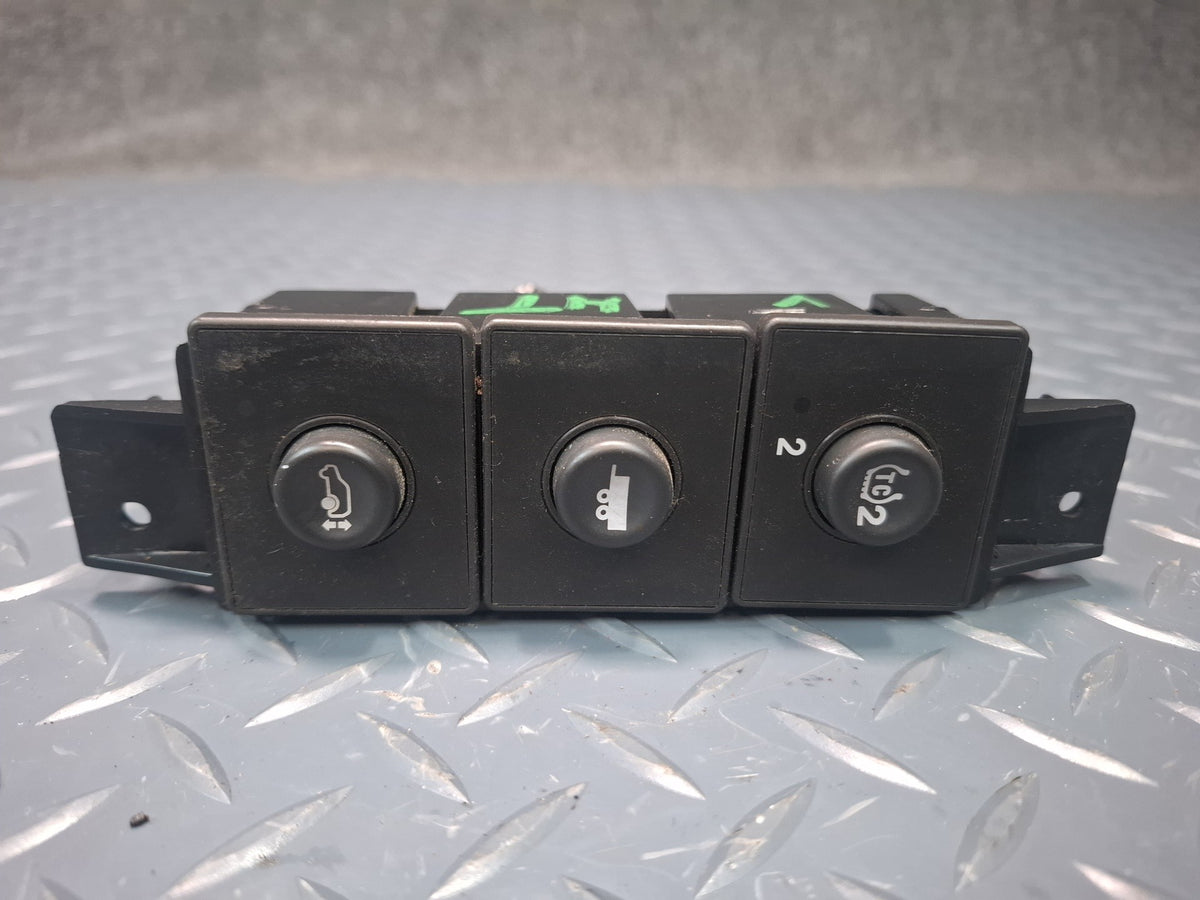 2003-2007 Hummer H2 Dash Center Traction Control Height TOW Haul Switch 15192440