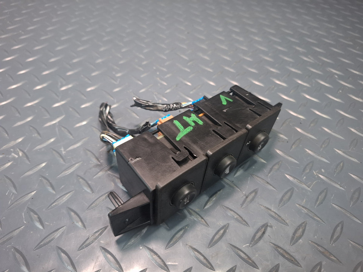 2003-2007 Hummer H2 Dash Center Traction Control Height TOW Haul Switch 15192440