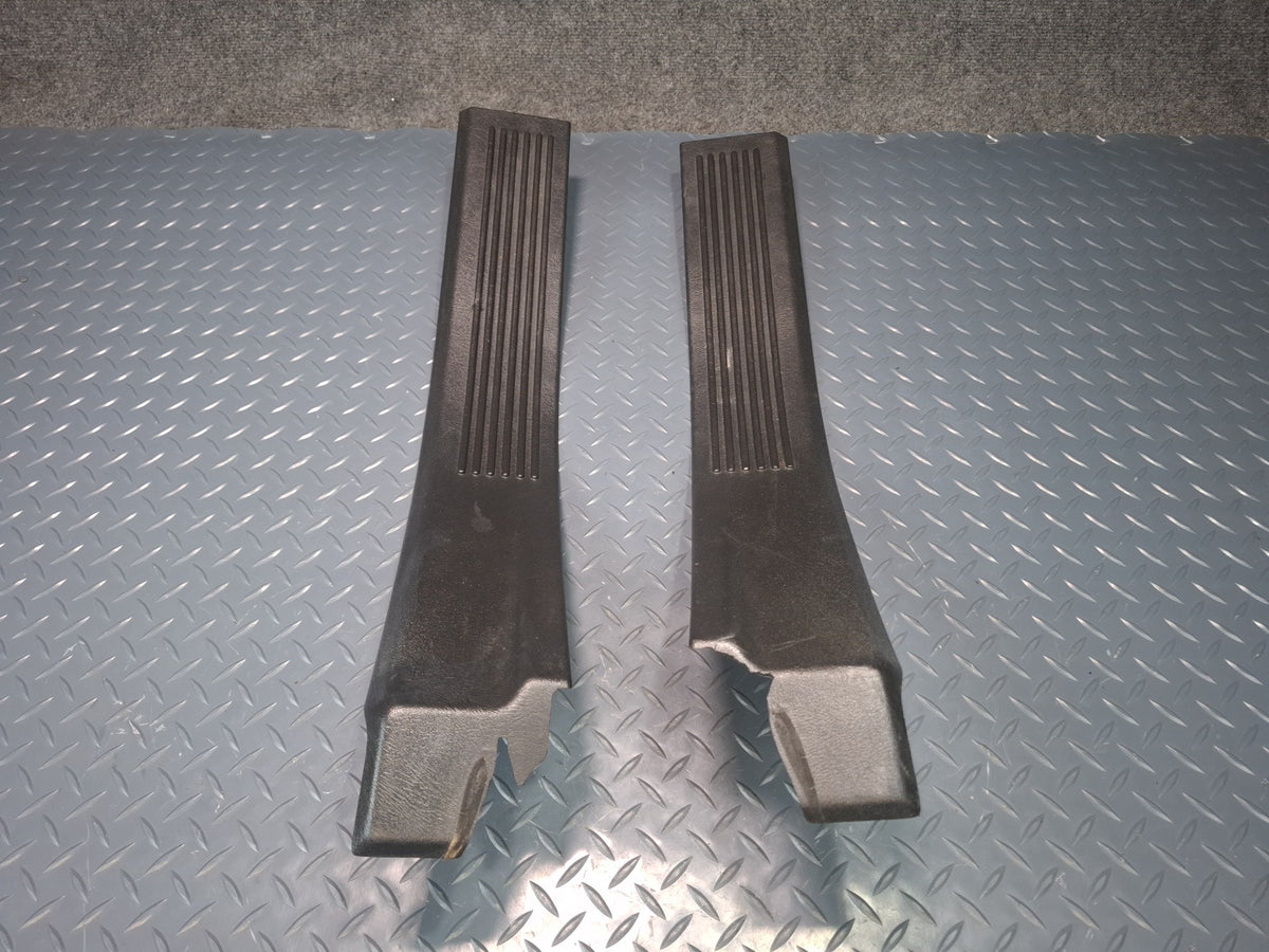 03-09 Hummer H2 Rear Left & Right Door Scuff Sill Plate Trim Panel Set Damaged