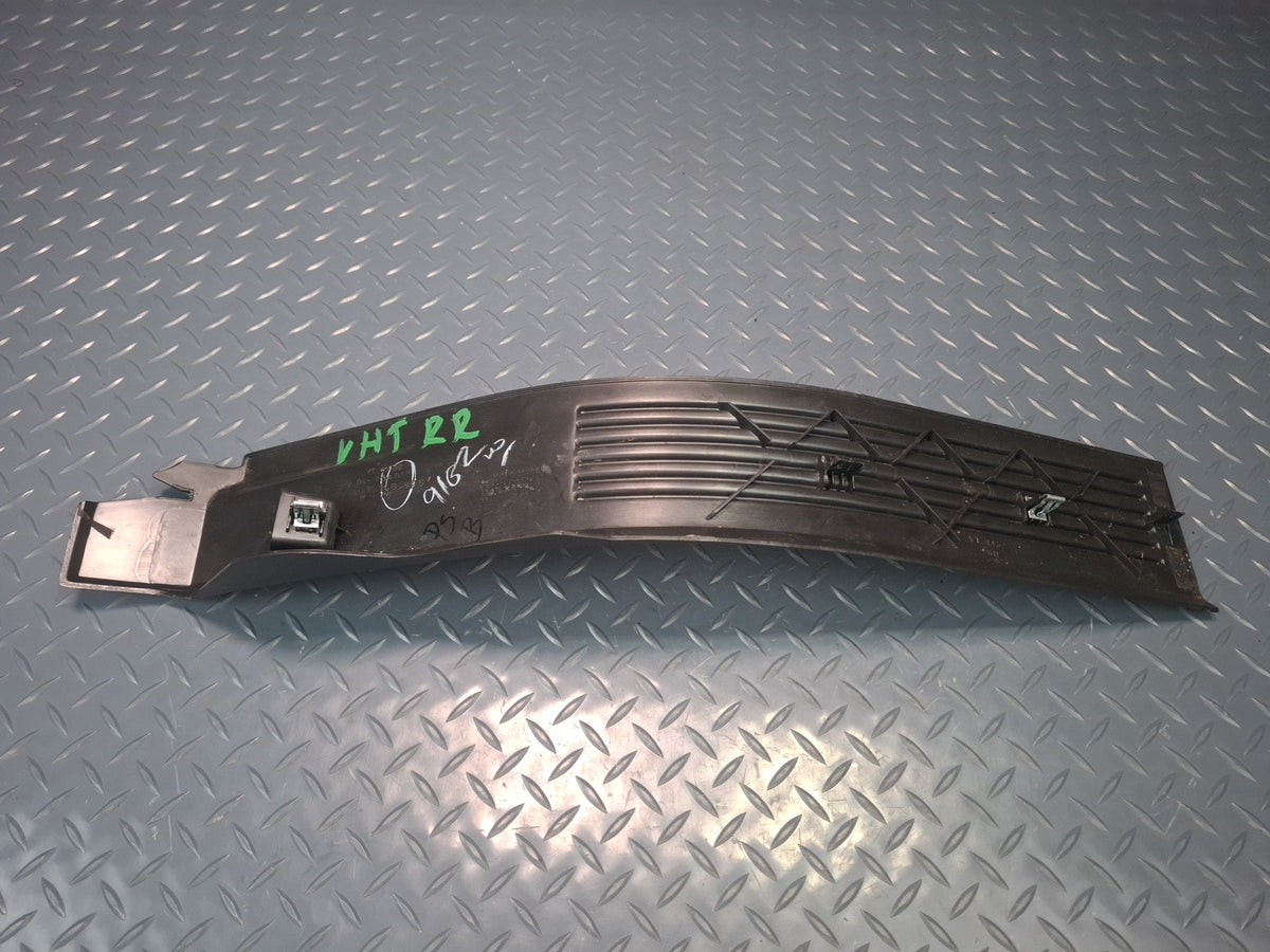 03-09 Hummer H2 Rear Left & Right Door Scuff Sill Plate Trim Panel Set Damaged