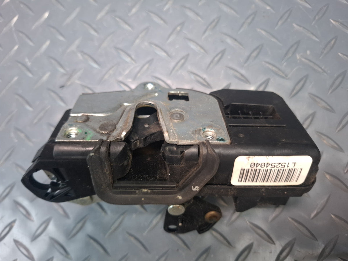 2003-2007 Hummer H2 Front Left Driver Side Door Lock Latch Actuator