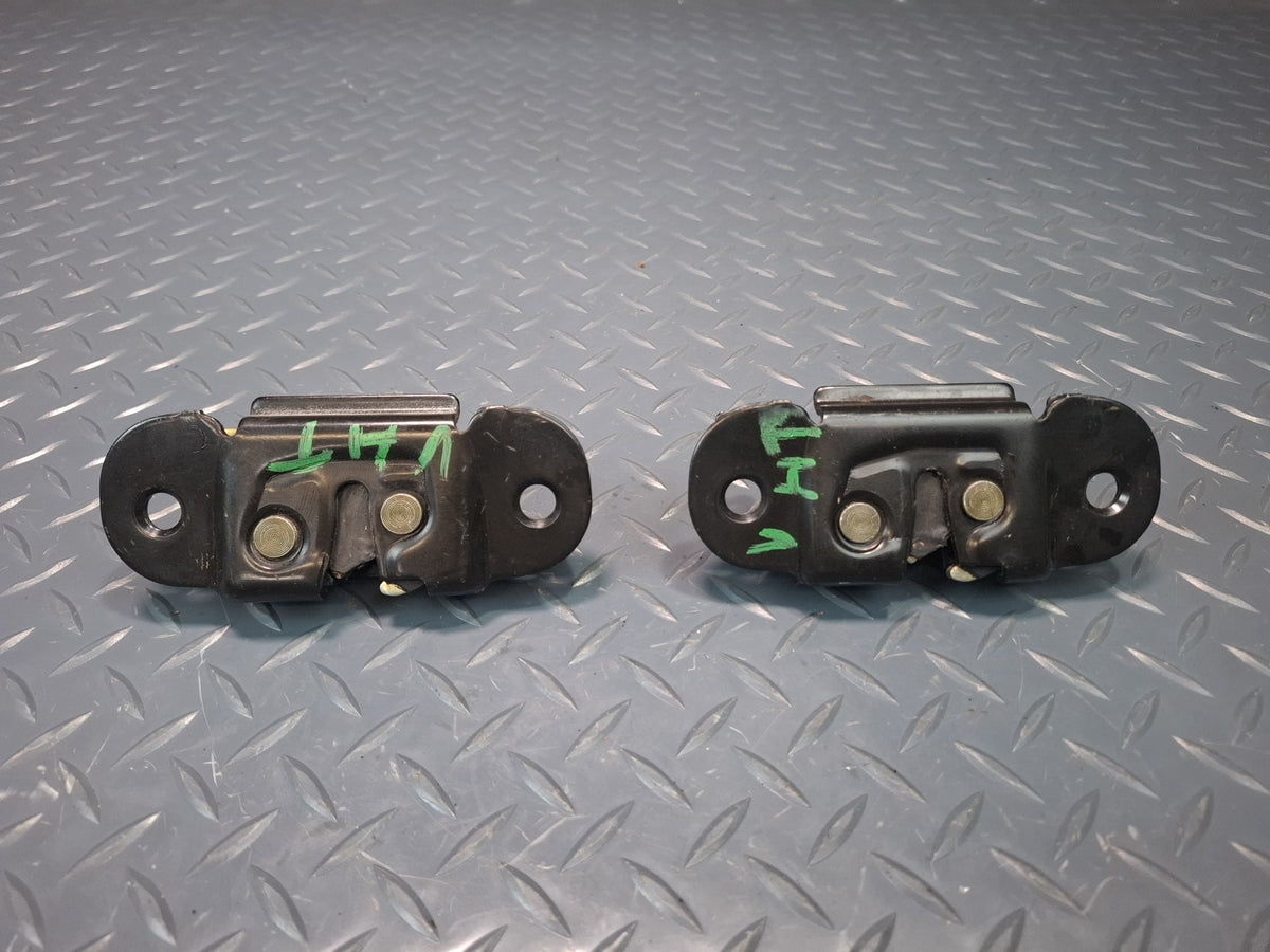 2003-2009 Hummer H2 Rear Trunk Lid Tailgate Liftgate Trunk Lock Latch Set