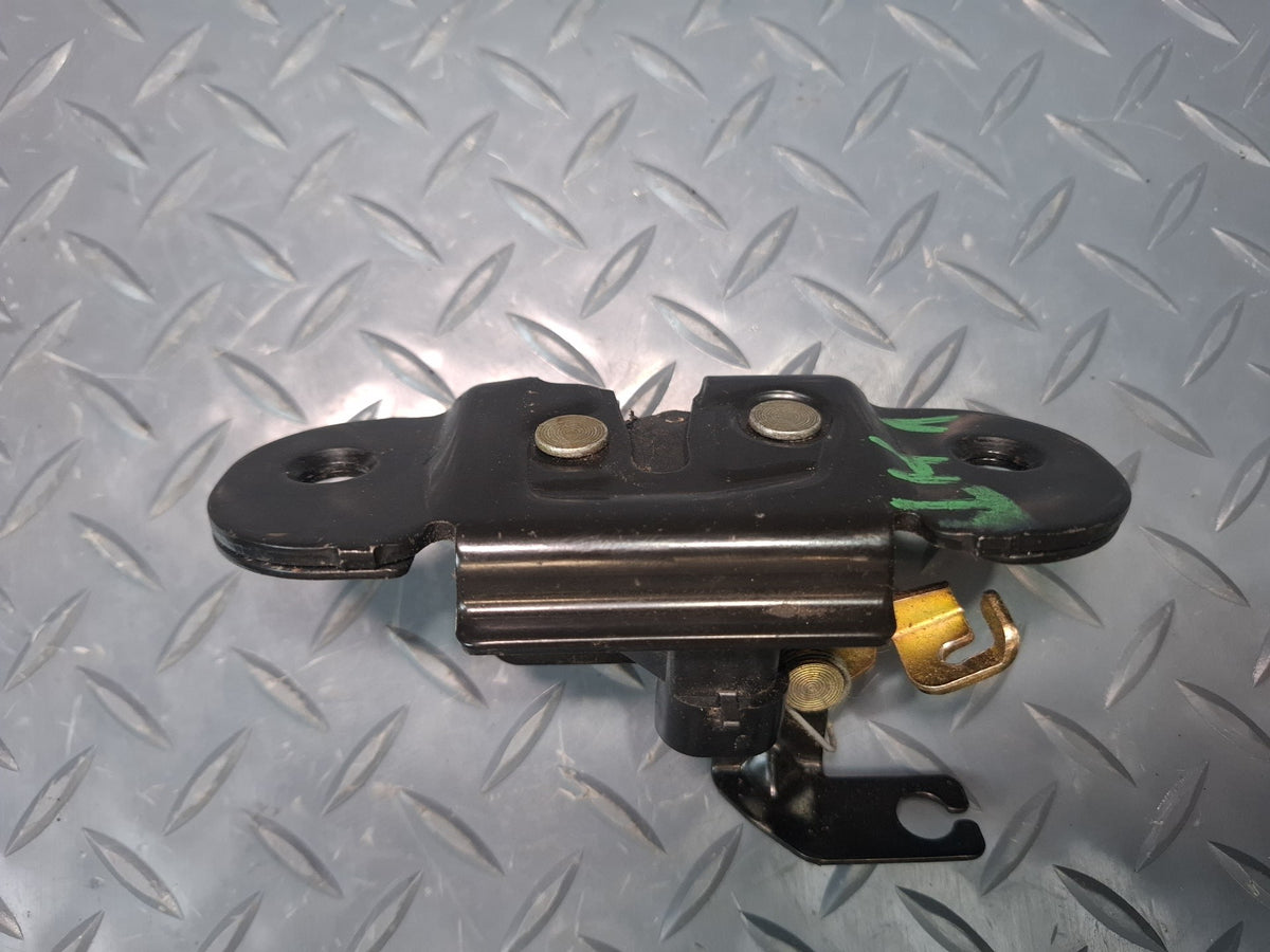 2003-2009 Hummer H2 Rear Trunk Lid Tailgate Liftgate Trunk Lock Latch Set