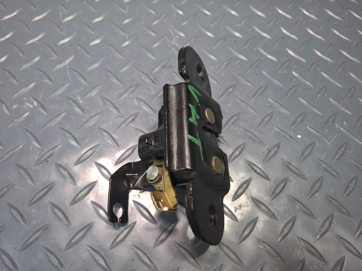 2003-2009 Hummer H2 Rear Trunk Lid Tailgate Liftgate Trunk Lock Latch Set