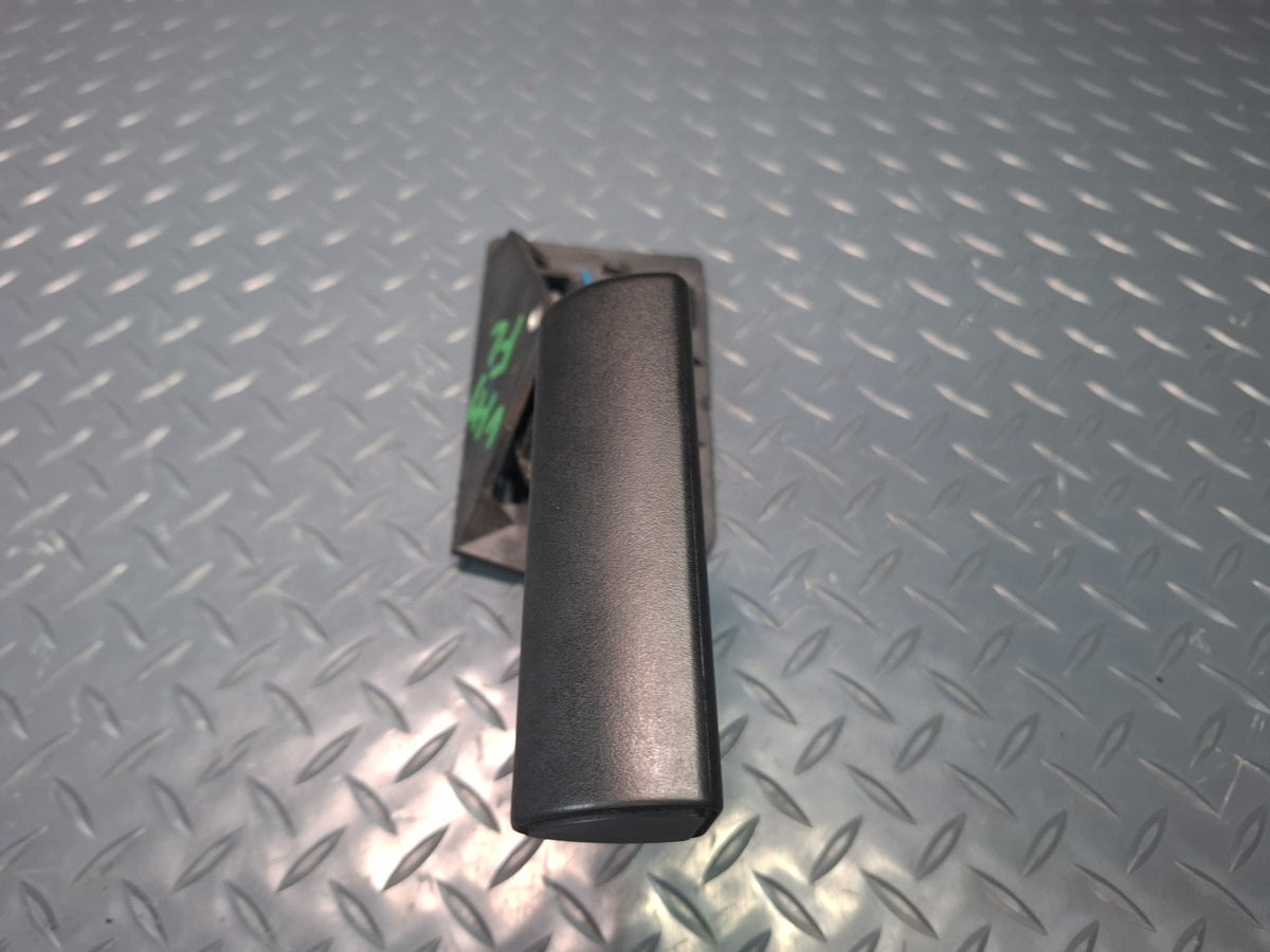 2003-2007 Hummer H2 Front Left Driver Side Door Interior Handle