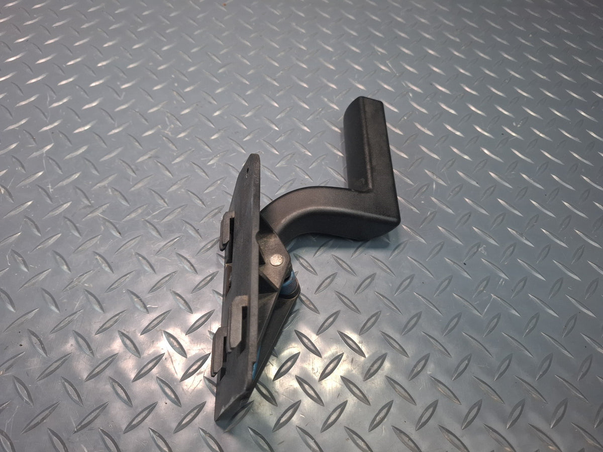 2003-2007 Hummer H2 Front Left Driver Side Door Interior Handle