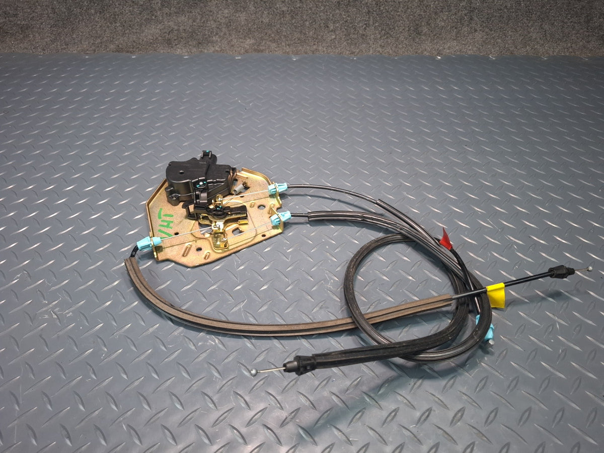 2003-2009 Hummer H2 Rear Trunk Lid Tailgate Liftgate Lock Latch W/ Cables