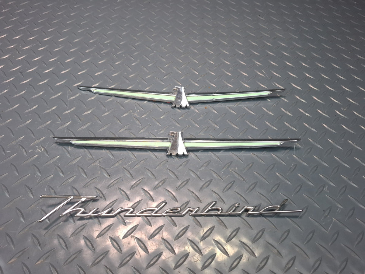 02-05 Ford Thunderbird Front & Rear Complete Emblem Logo Badge Symbol Set Dmgd