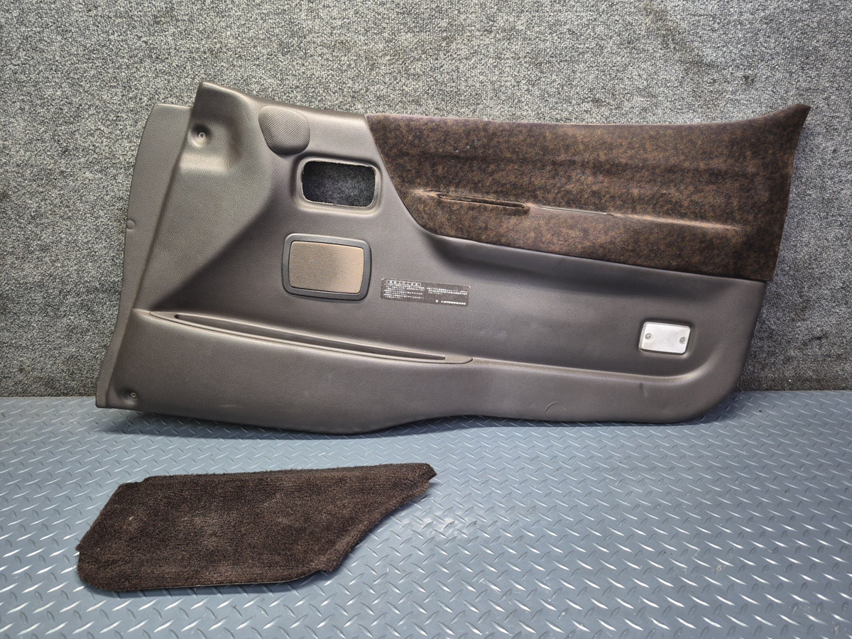 93-95 Toyota Hiace KZH106W Front Right Door Interior Trim Cover Panel Set Dmgd
