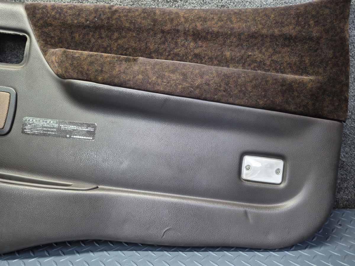 93-95 Toyota Hiace KZH106W Front Right Door Interior Trim Cover Panel Set Dmgd