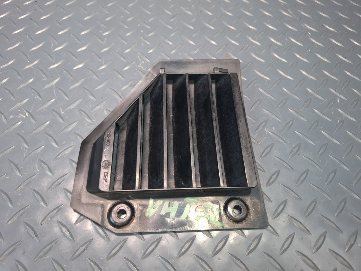 2006 Hummer H2 Front Left Side Fender Vent Grille Trim Molding
