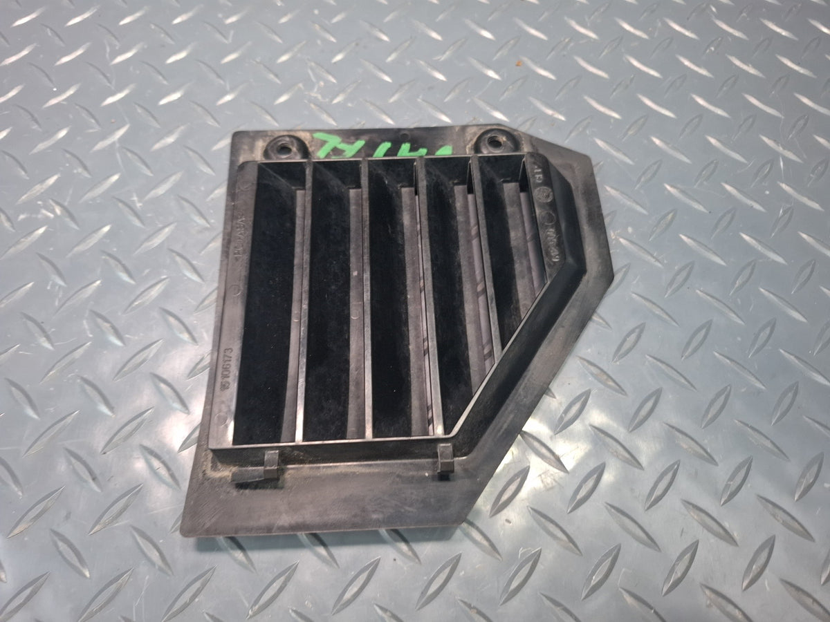 2006 Hummer H2 Front Left Side Fender Vent Grille Trim Molding