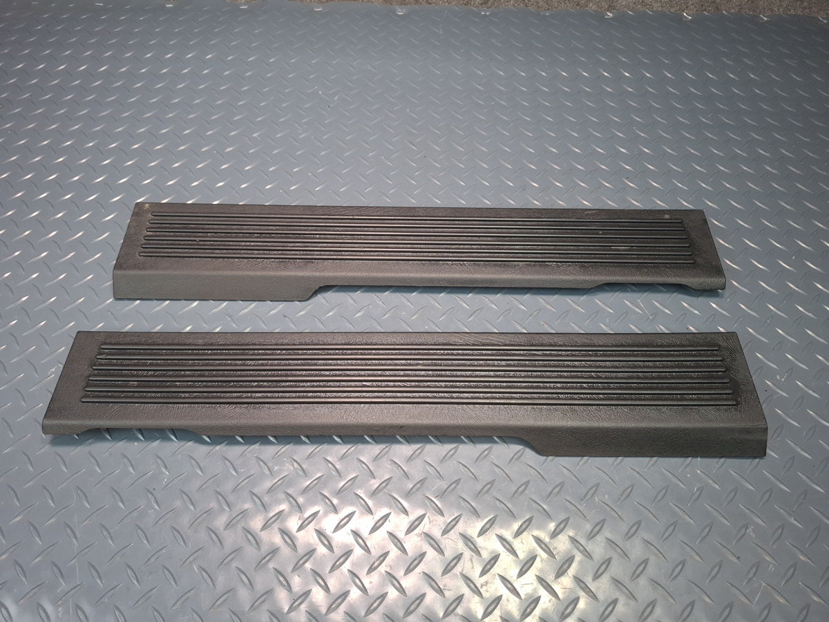 2003-2009 Hummer H2 Front Left & Right Door Scuff Sill Plate Trim Panel Set of 2