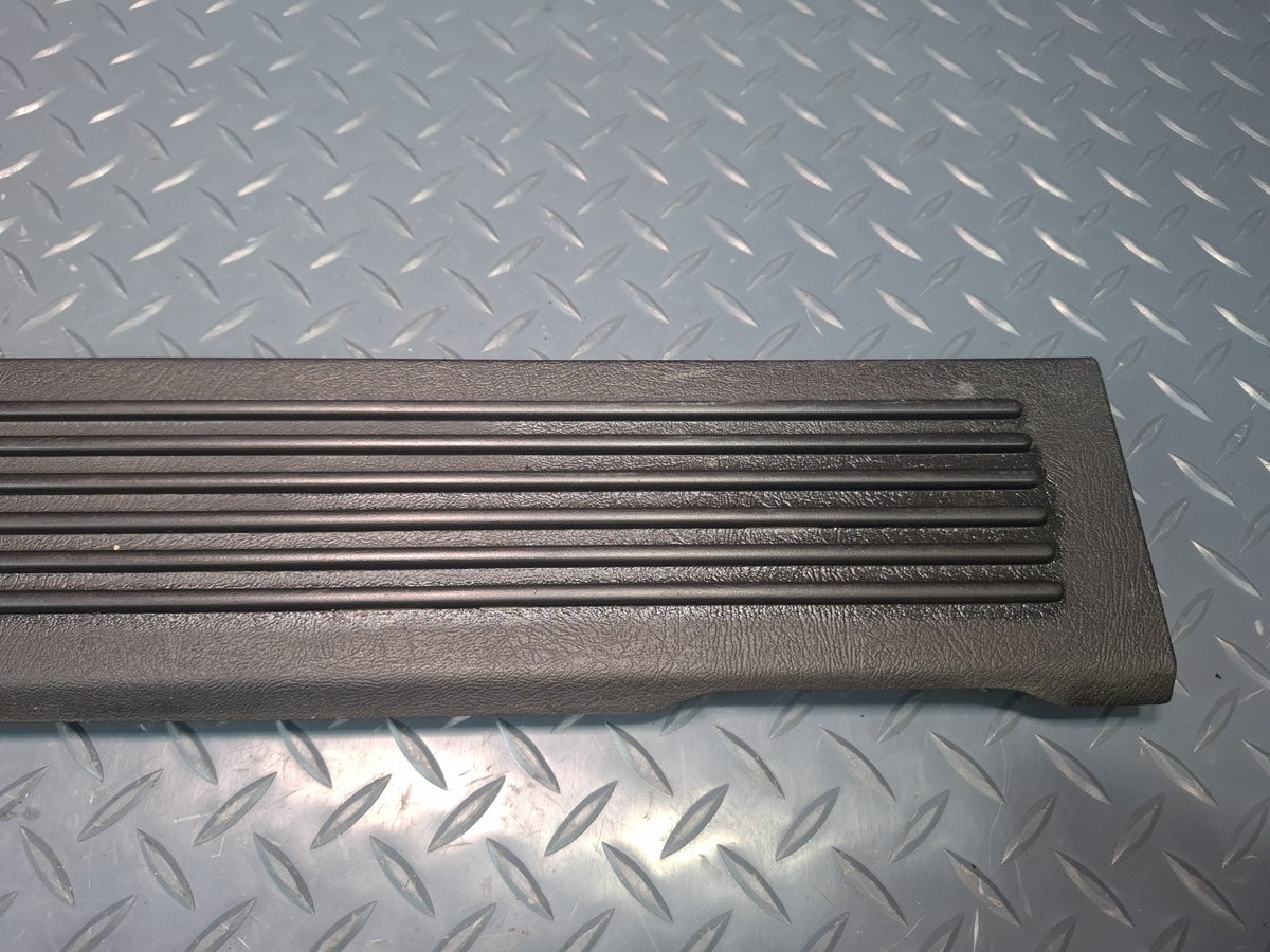 2003-2009 Hummer H2 Front Left & Right Door Scuff Sill Plate Trim Panel Set of 2