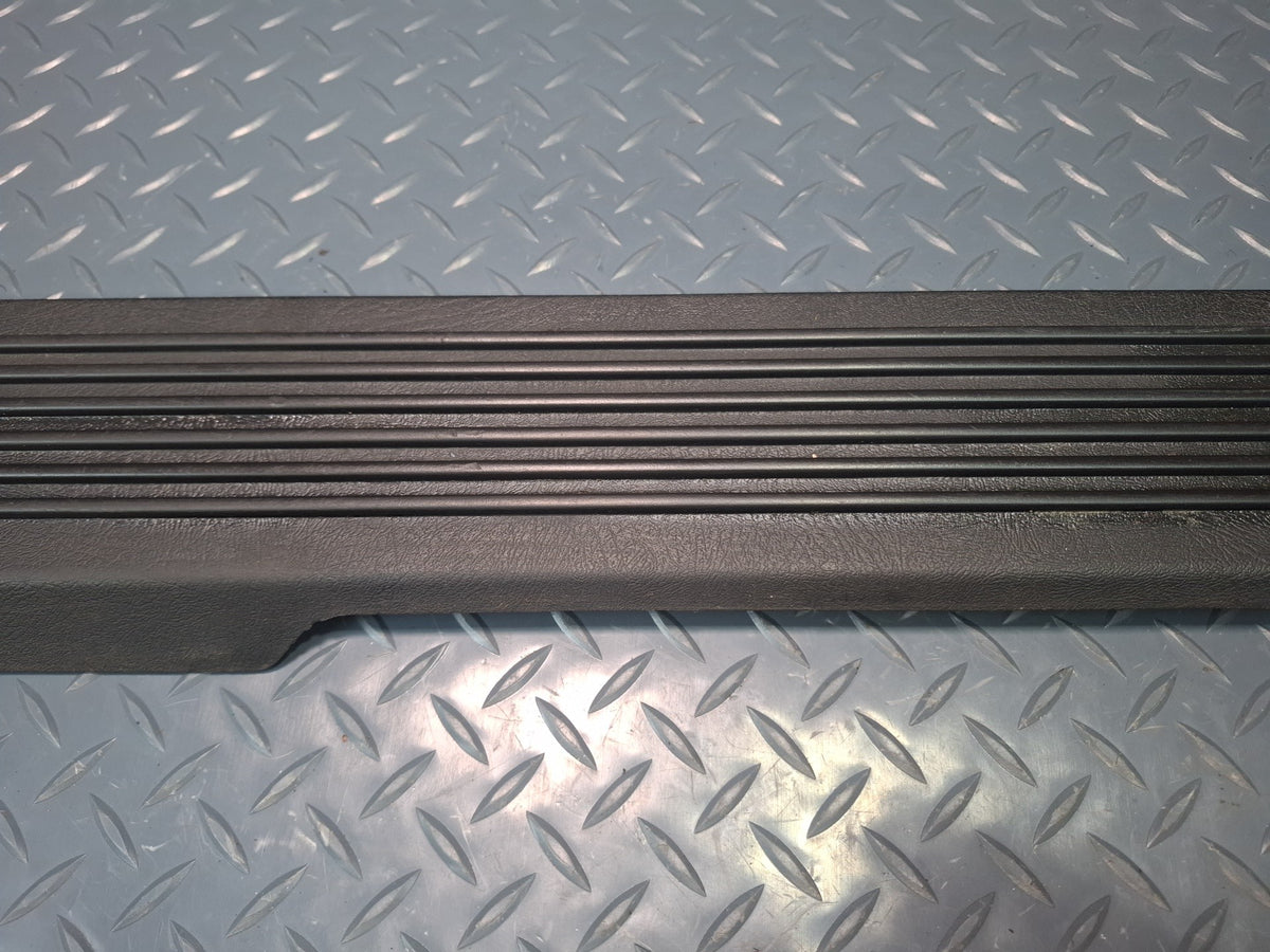 2003-2009 Hummer H2 Front Left & Right Door Scuff Sill Plate Trim Panel Set of 2
