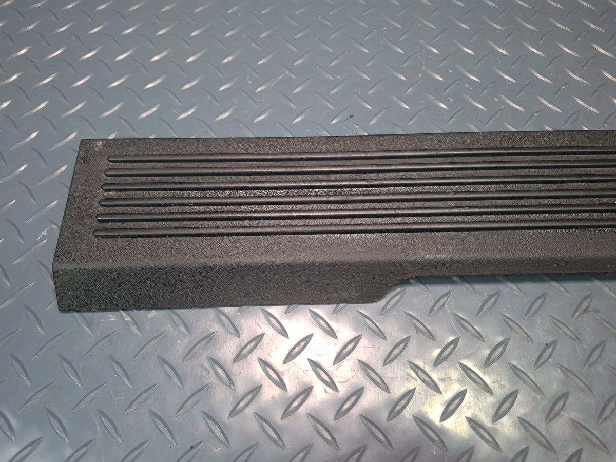 2003-2009 Hummer H2 Front Left & Right Door Scuff Sill Plate Trim Panel Set of 2