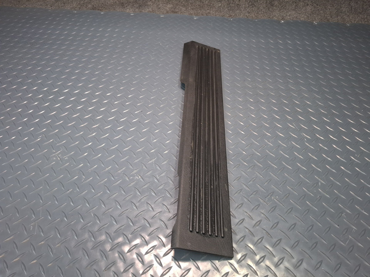 2003-2009 Hummer H2 Front Left & Right Door Scuff Sill Plate Trim Panel Set of 2