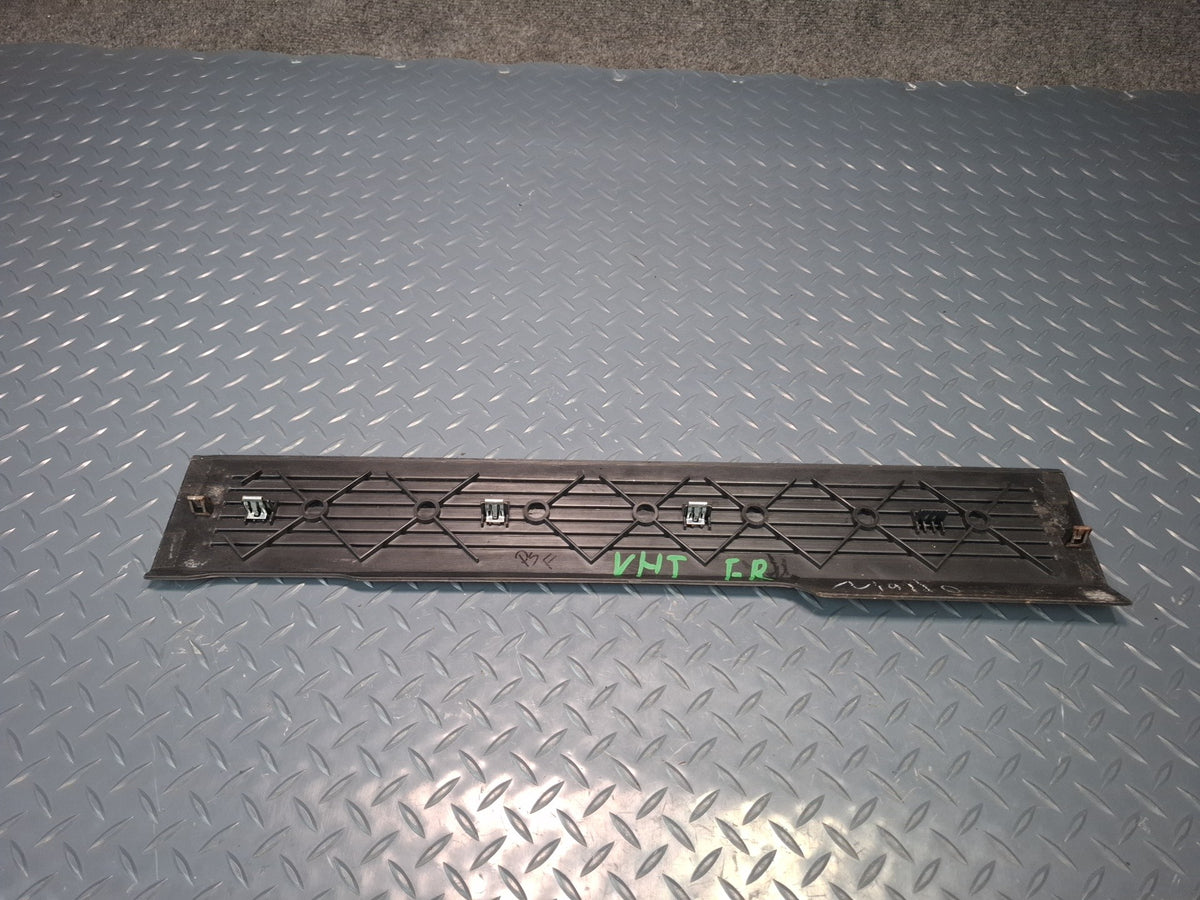 2003-2009 Hummer H2 Front Left & Right Door Scuff Sill Plate Trim Panel Set of 2
