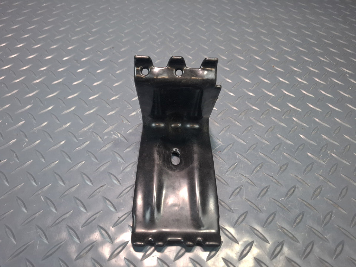 2003-2007 Hummer H2 Emergency Spare Tire Wheel Chocks Block Set