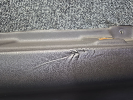 94-95 Toyota Hiace KZH106W Rear Left Quarter Panel Trim Set Brown Damaged