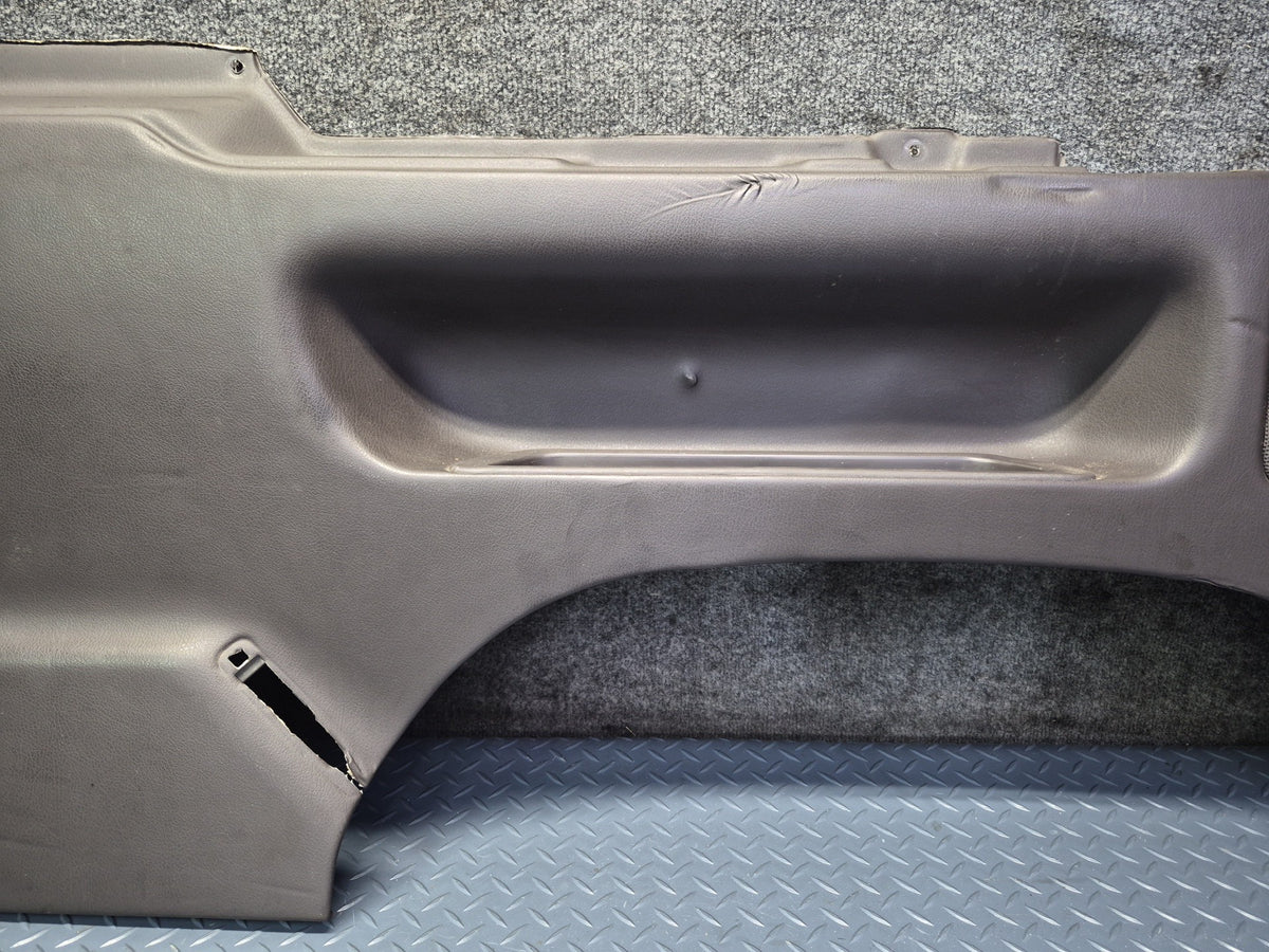 94-95 Toyota Hiace KZH106W Rear Left Quarter Panel Trim Set Brown Damaged