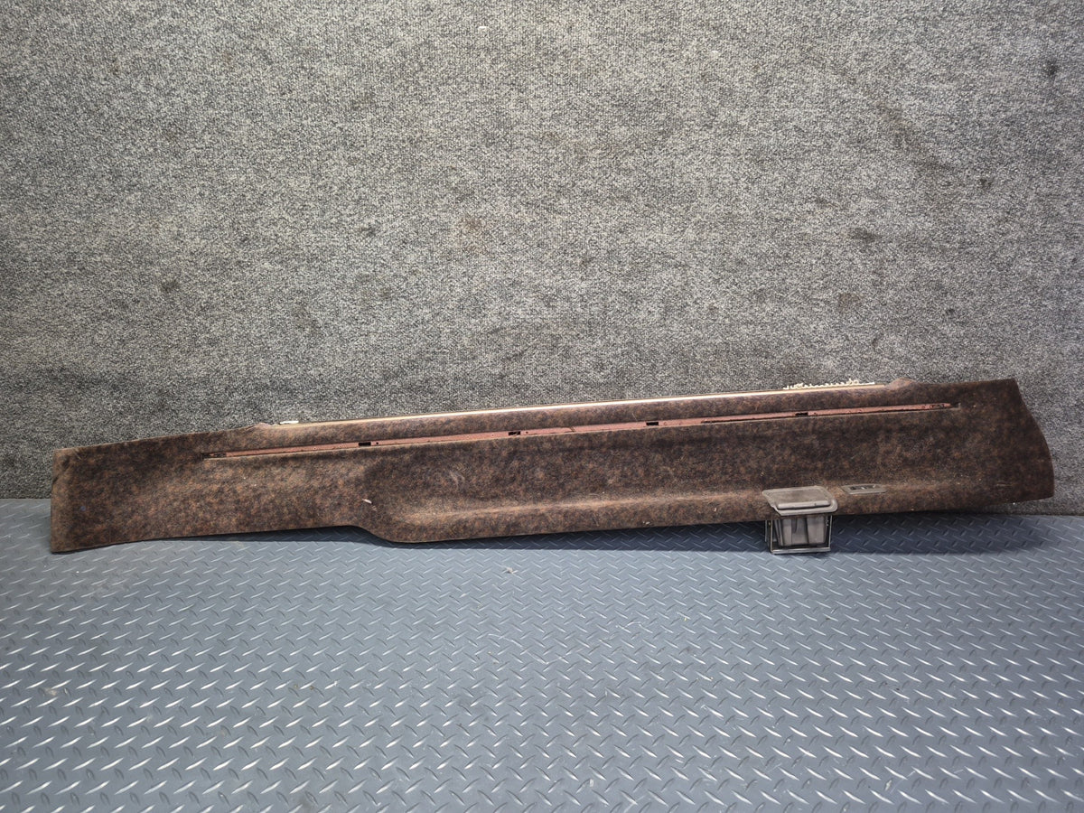 94-95 Toyota Hiace KZH106W Rear Left Quarter Panel Trim Set Brown Damaged